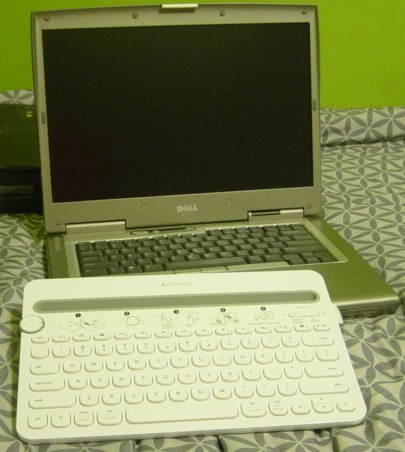 Logitech K480 Bluetooth Keyboard with Dell Latitude D800 Laptop